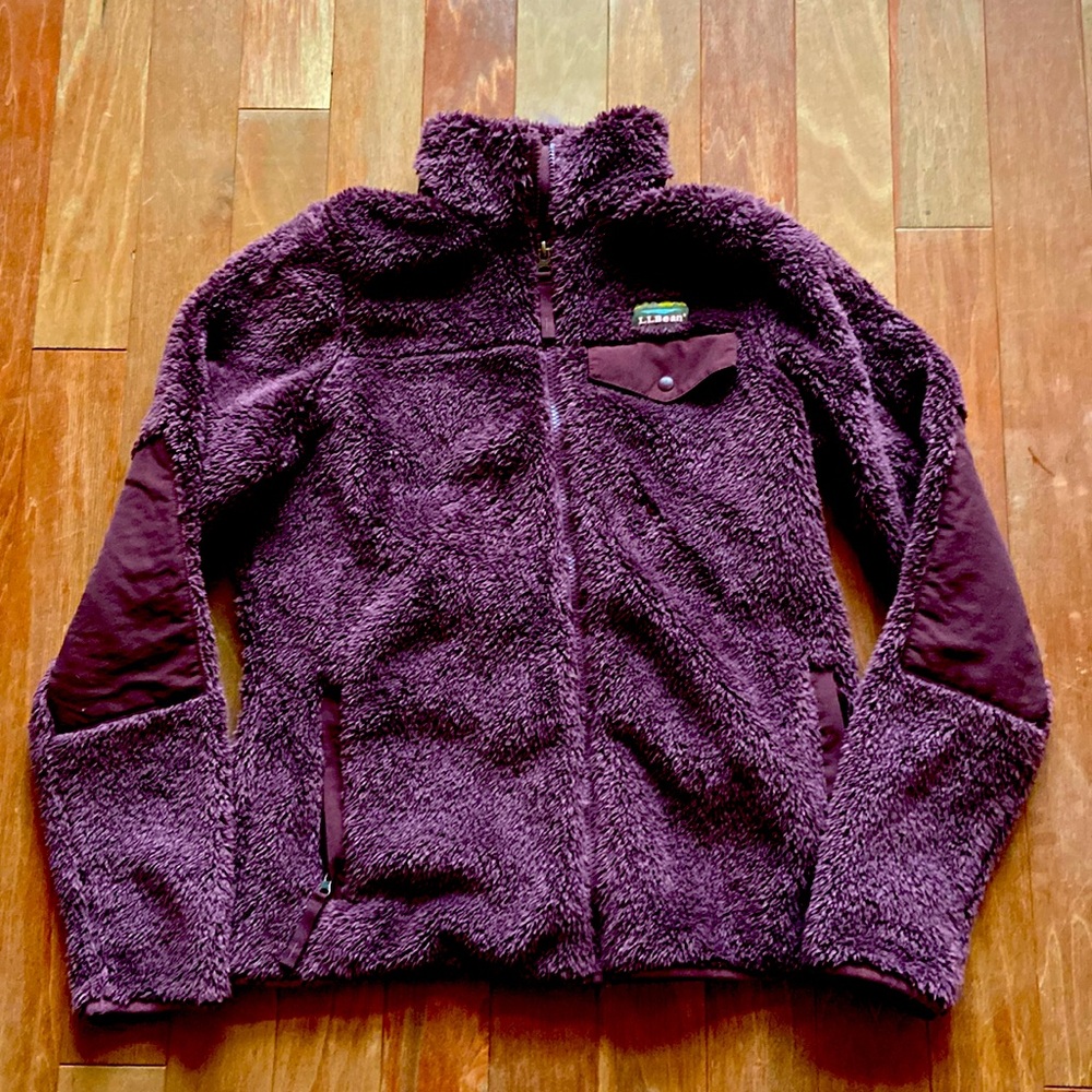Women’s LL bean hi pile fleece jacket.